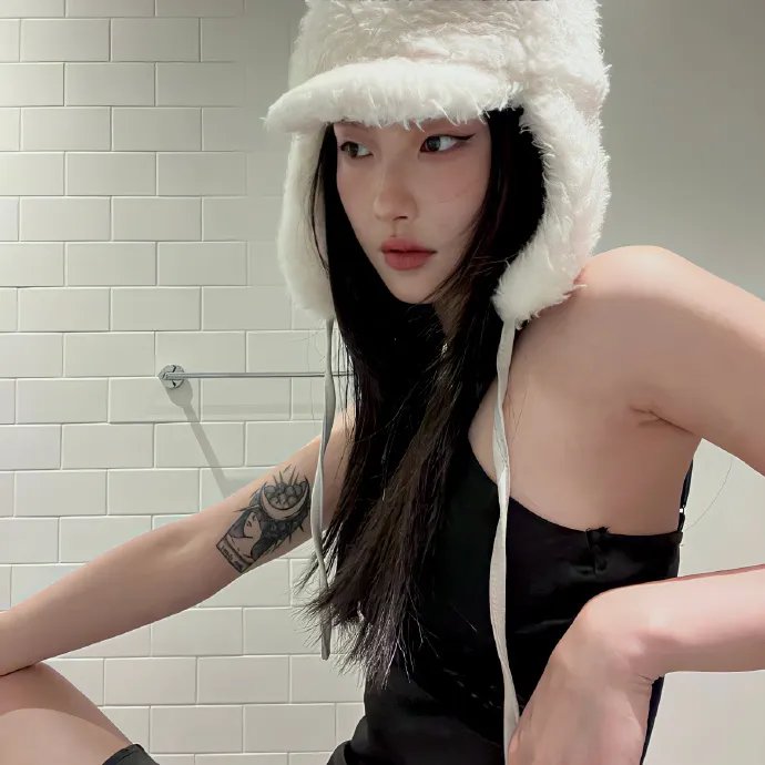 玛丽的白色连衣裙